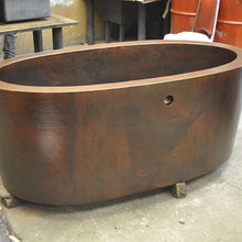 Load image into Gallery viewer, Freestanding Hammered Copper Oval Bath Tub, Dakota